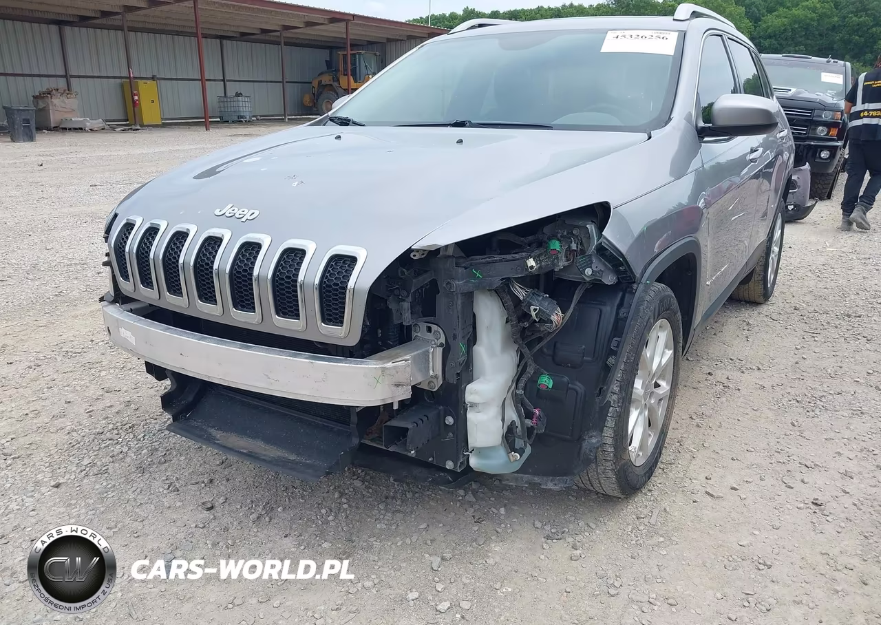 2015 Jeep Cherokee Latitude VIN:1C4PJLCB4FW781752 - 6