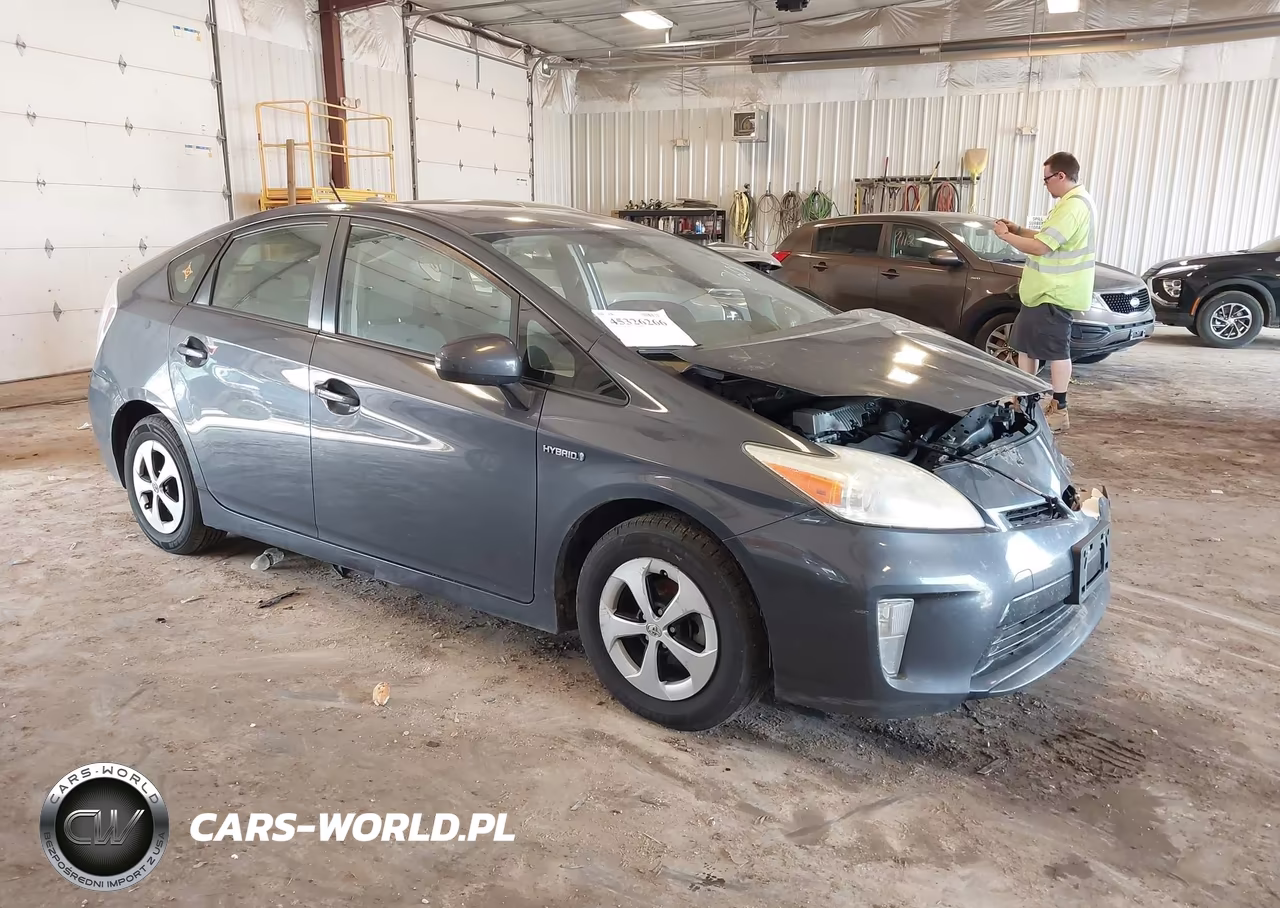 2013 Toyota Prius Two – zdjęcie 1 z 16