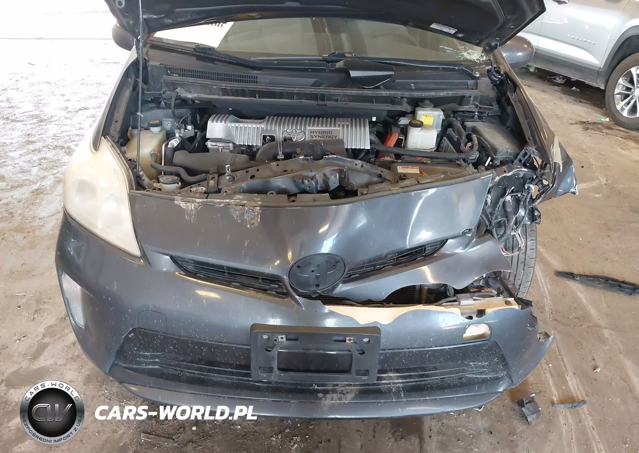 2013 Toyota Prius Two VIN:JTDKN3DU0D1697601 - 10