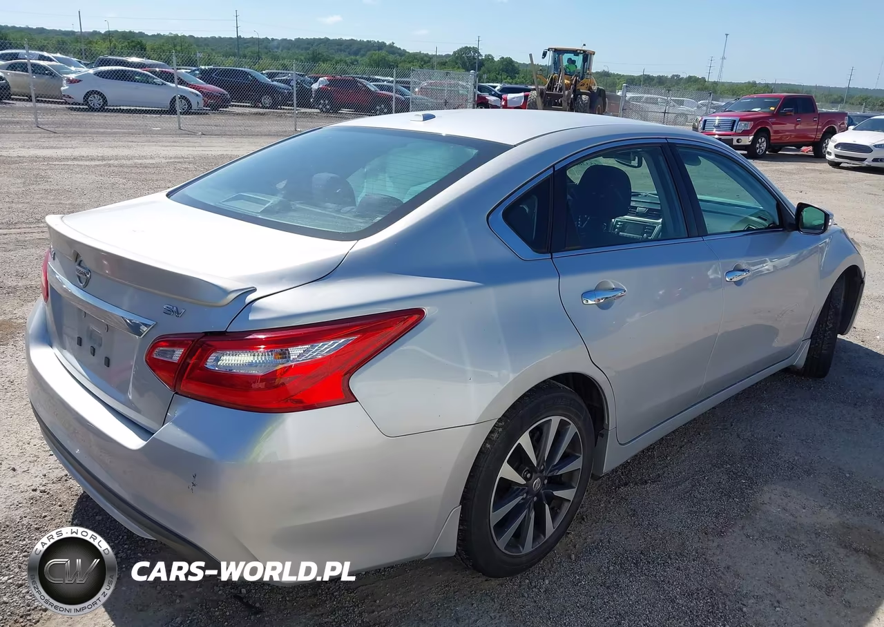 2017 Nissan Altima 2.5 Sv VIN:1N4AL3AP4HC147866 - 4