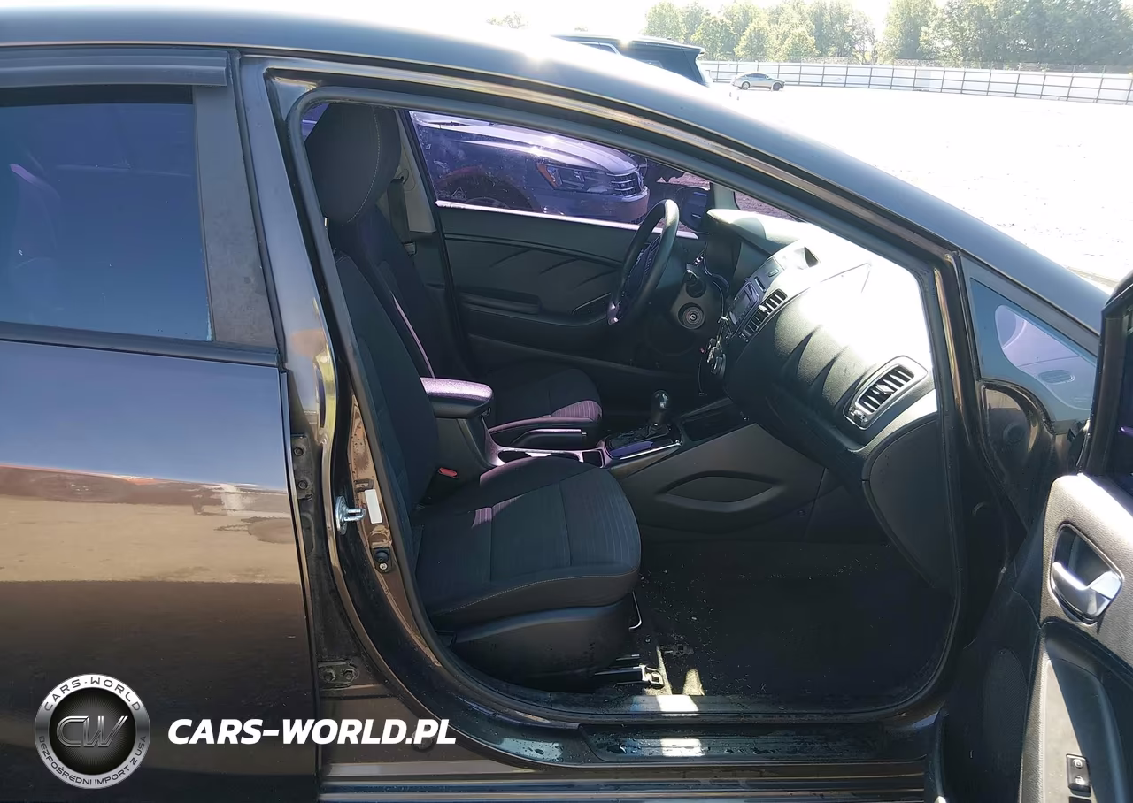2018 Kia Forte Lx VIN:3KPFL4A70JE169030 - 5