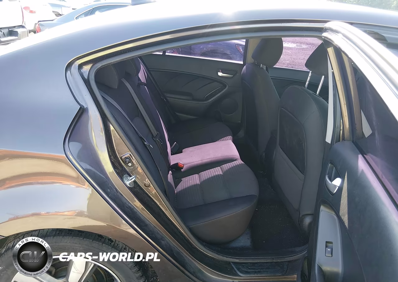 2018 Kia Forte Lx VIN:3KPFL4A70JE169030 - 8