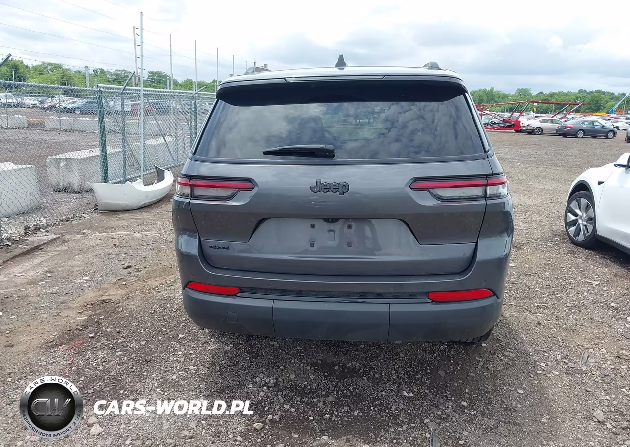 2024 Jeep Grand Cherokee L Altitude 4X4 VIN:1C4RJKAG4R8554748 - 17