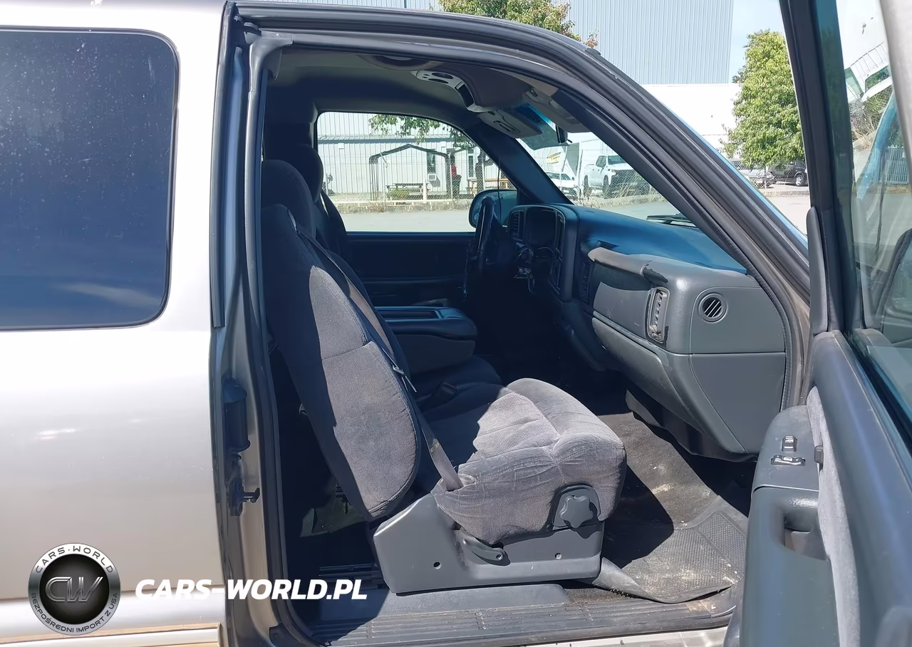 2000 Chevrolet Silverado 1500 Ls VIN:1GCEC19V2YZ370973 - 5
