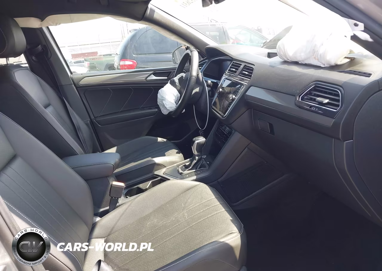 2023 Volkswagen Tiguan 2.0T Se R-Line Black VIN:3VVCB7AX9PM002222 - 5