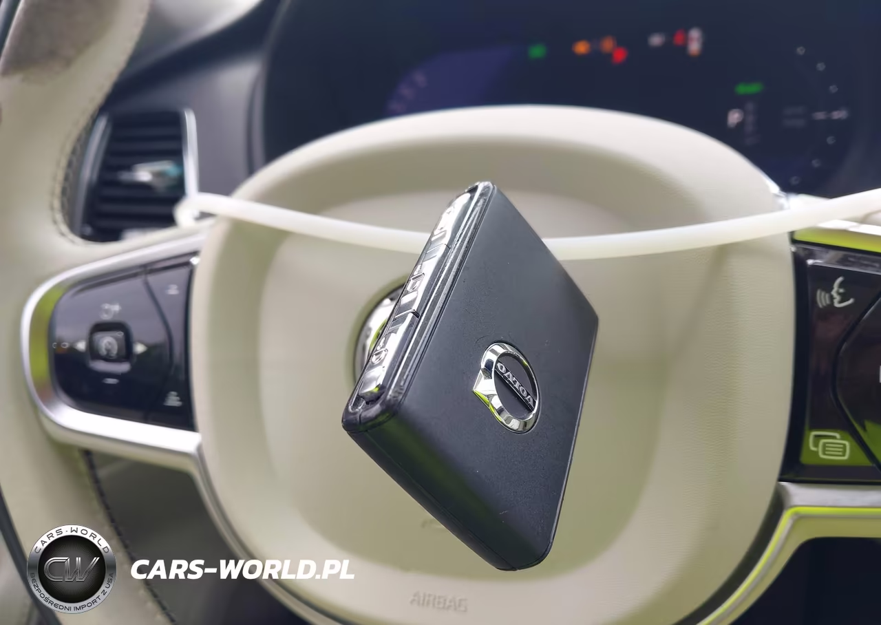 2025 Volvo Xc90 Plug-In Hybrid Plus VIN:YV4H60PE2S1307005 - 11