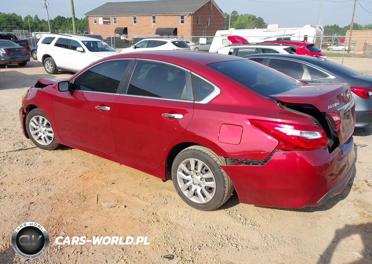 2017 Nissan Altima 2.5 S VIN:1N4AL3AP9HC151878 - 3