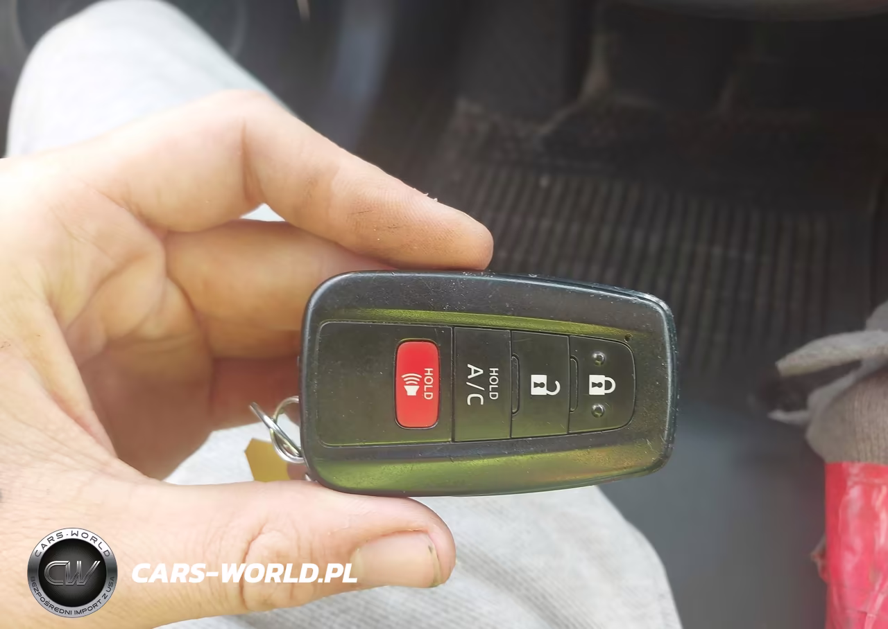 2022 Toyota Prius Prime Xle VIN:JTDKAMFP9N3205517 - 11