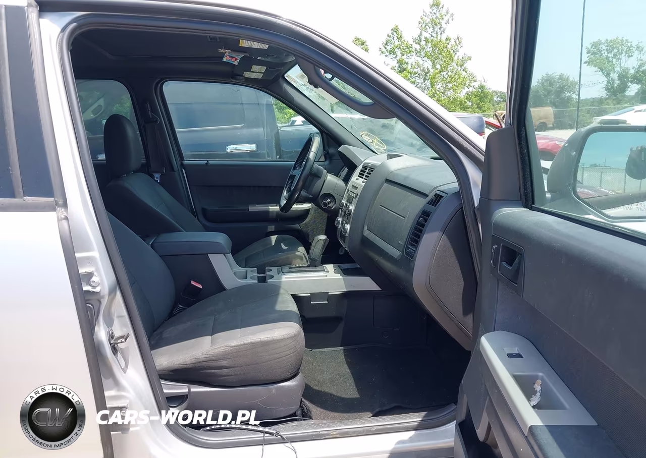 2010 Ford Escape Xlt VIN:1FMCU0D78AKC67039 - 5