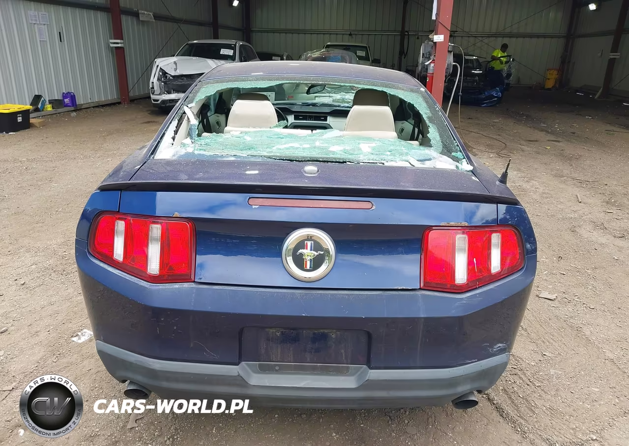 2011 Ford Mustang V6 Premium VIN:1ZVBP8AM5B5116236 - 17