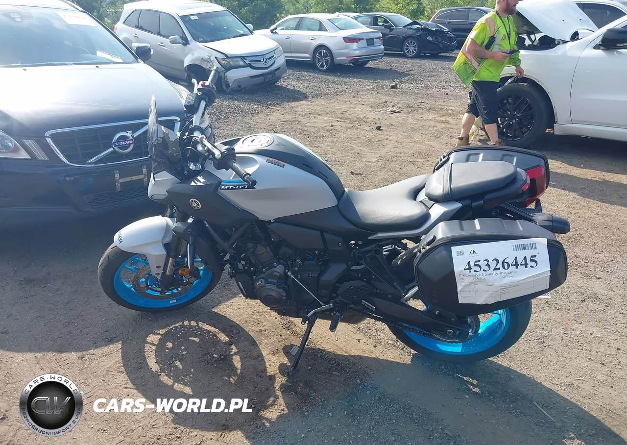2025 Yamaha Mtn690 C VIN:JYARM48Y9SA000794 - 13