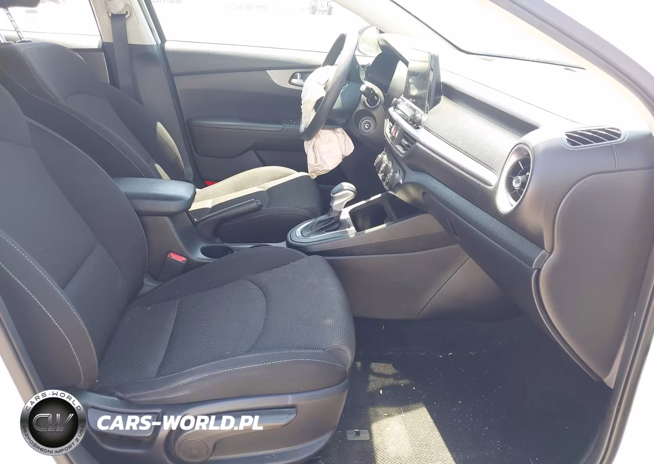 2021 Kia Forte Lxs VIN:3KPF24AD7ME346783 - 5