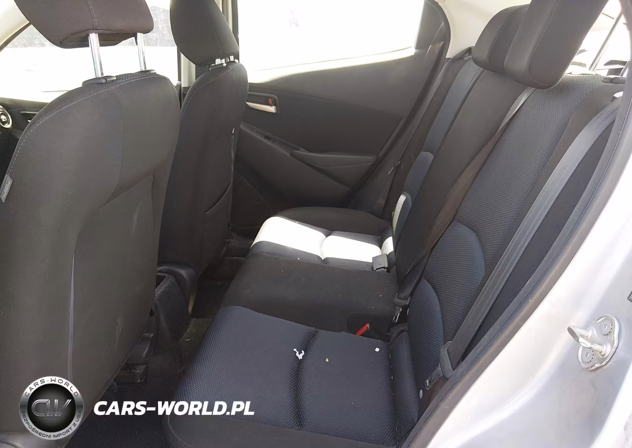 2019 Toyota Yaris Le VIN:3MYDLBYV6KY510240 - 8