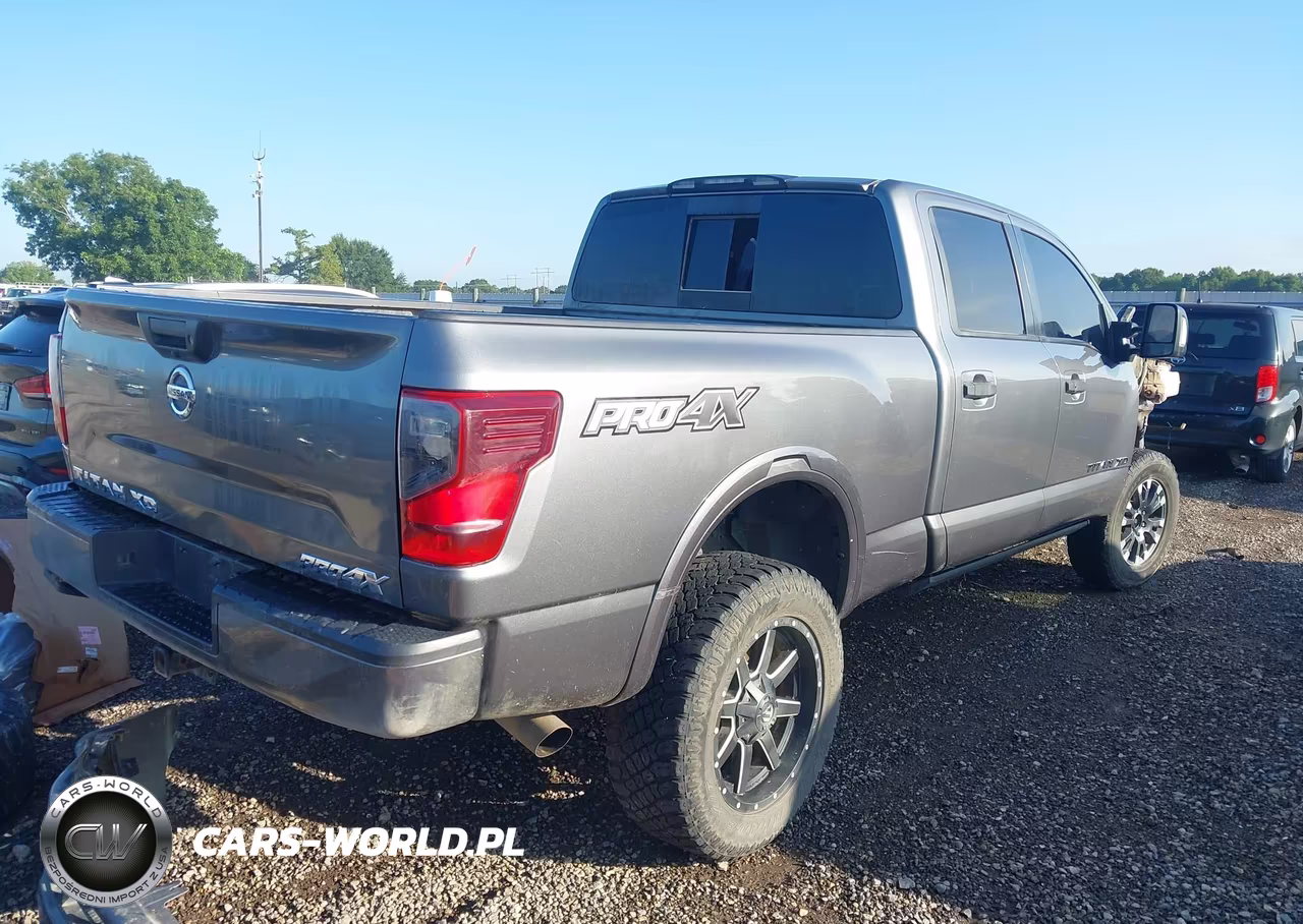 2018 Nissan Titan Xd Pro-4X Diesel VIN:1N6BA1F49JN527266 - 4
