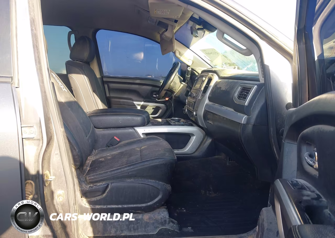 2018 Nissan Titan Xd Pro-4X Diesel VIN:1N6BA1F49JN527266 - 5