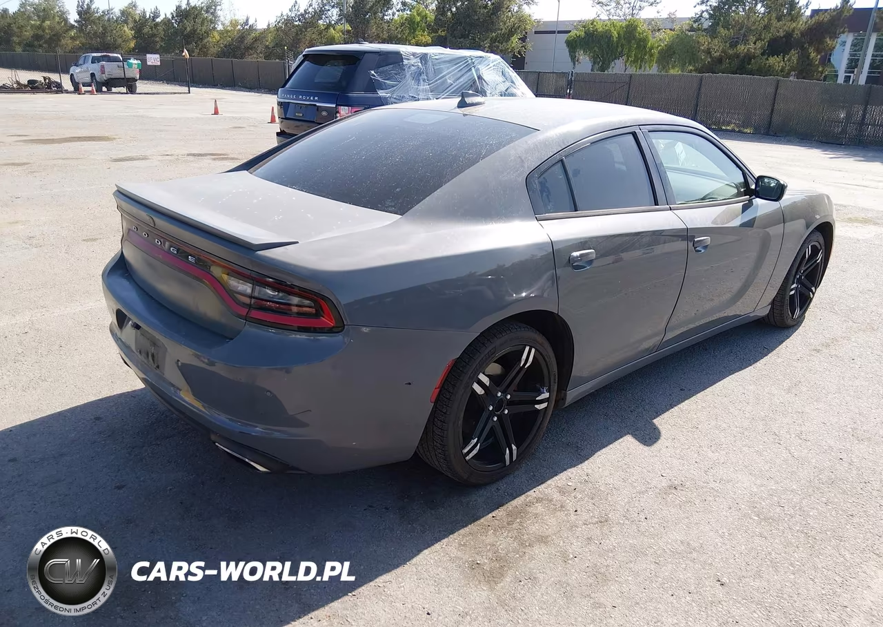 2018 Dodge Charger Sxt Plus Rwd VIN:2C3CDXHG8JH125826 - 4