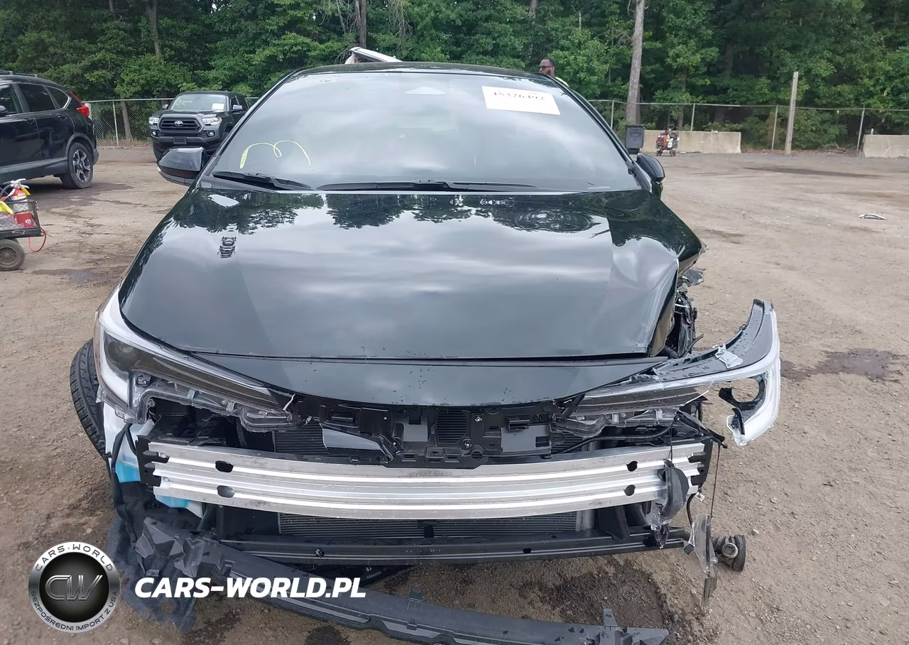 2025 Toyota Corolla Xse VIN:JTNC4MBE1S3253598 - 13