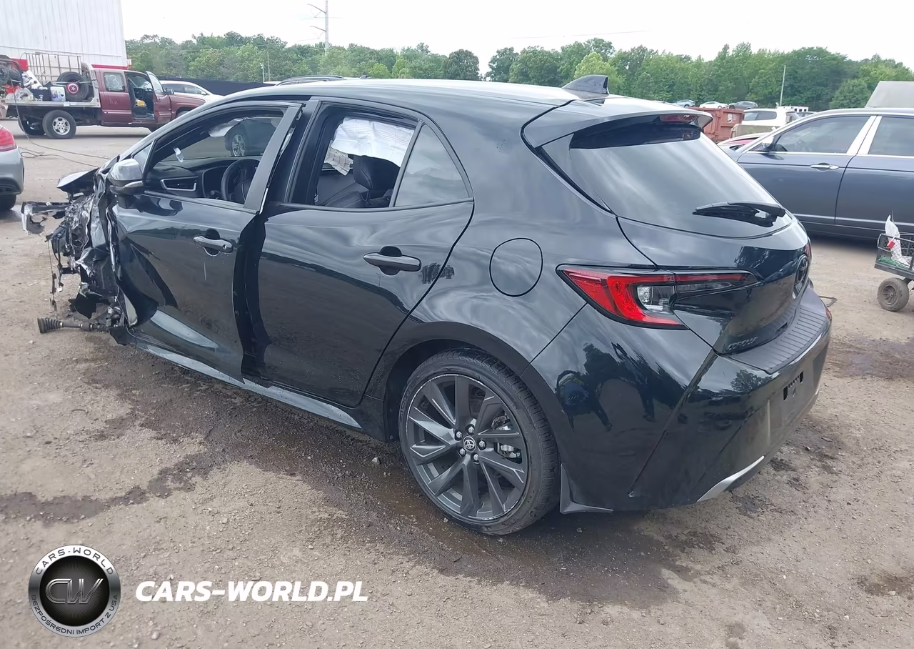 2025 Toyota Corolla Xse VIN:JTNC4MBE1S3253598 - 3