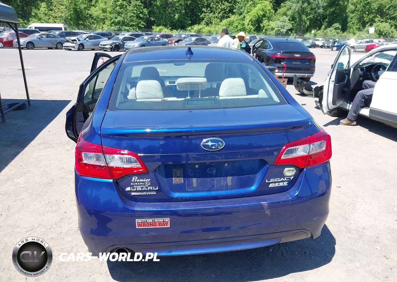 2016 Subaru Legacy 2.5I Premium VIN:4S3BNAD62G3041785 - 17