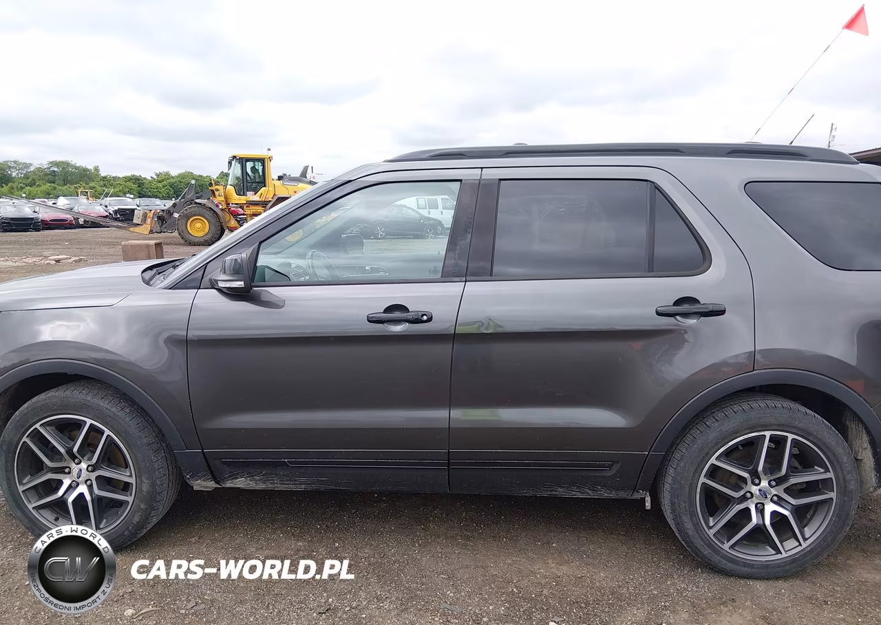 2018 Ford Explorer Sport VIN:1FM5K8GT9JGC34995 - 15