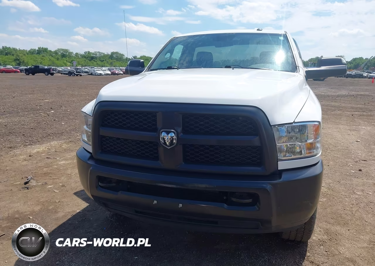 2017 Ram 3500 Tradesman 4X4 8' Box VIN:3C63R3AL2HG788940 - 12