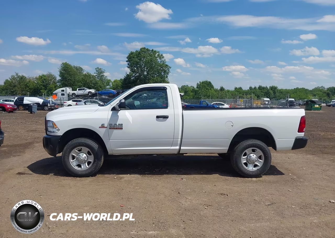 2017 Ram 3500 Tradesman 4X4 8' Box VIN:3C63R3AL2HG788940 - 14