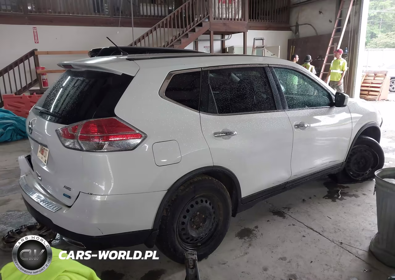 2014 Nissan Rogue S VIN:5N1AT2MK8EC823408 - 4