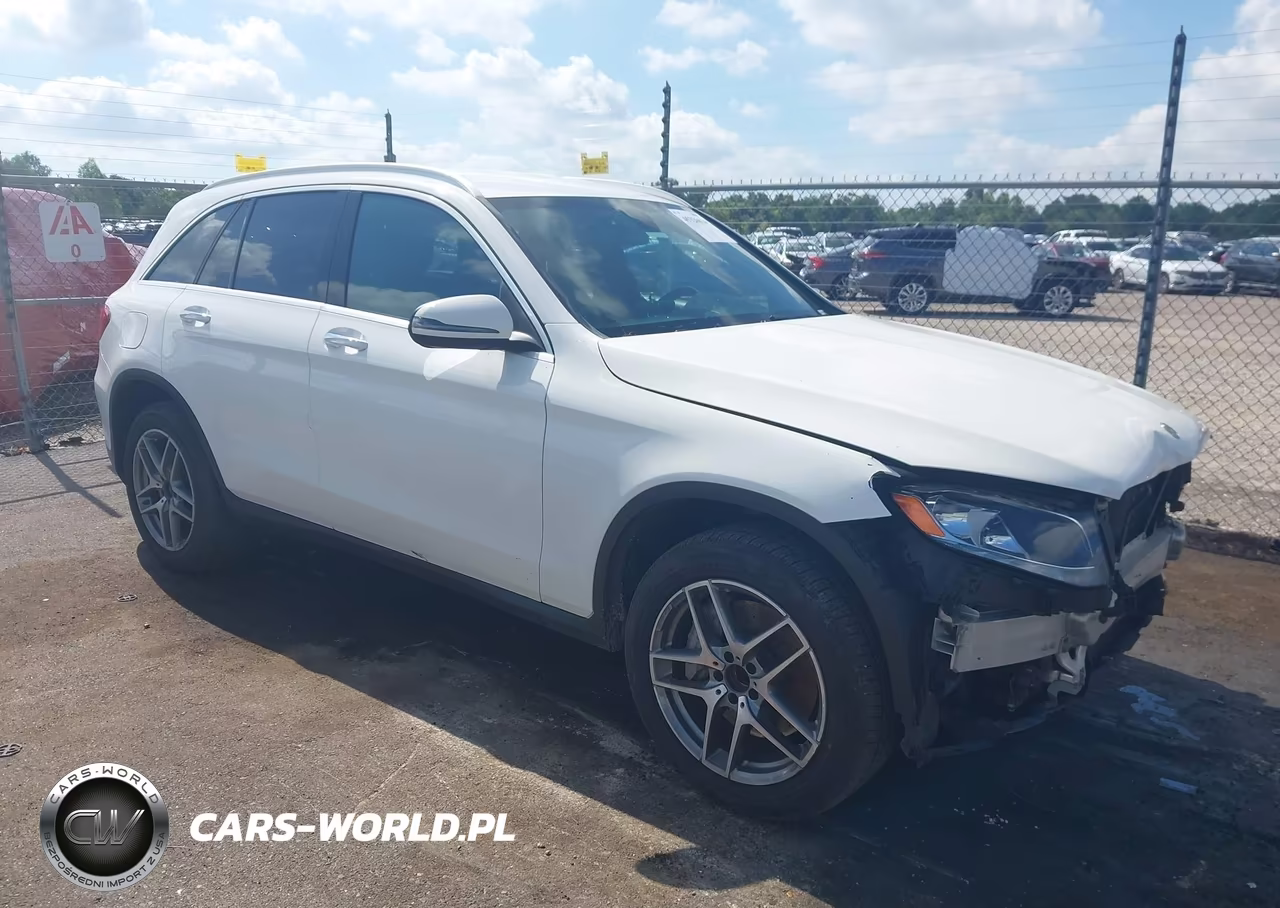 2019 Mercedes-Benz Glc 300 – zdjęcie 1 z 17