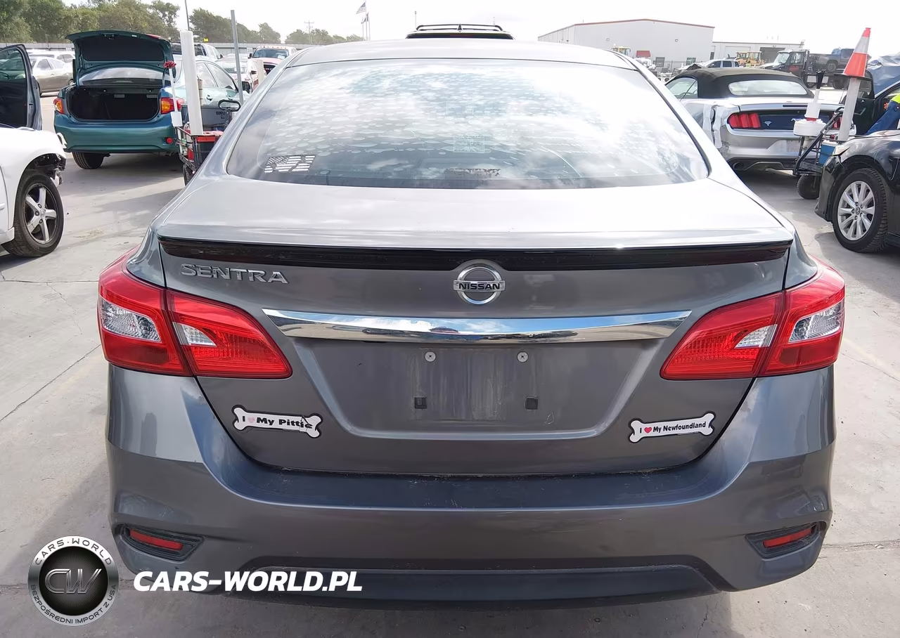 2018 Nissan Sentra S VIN:3N1AB7AP3JY234985 - 17
