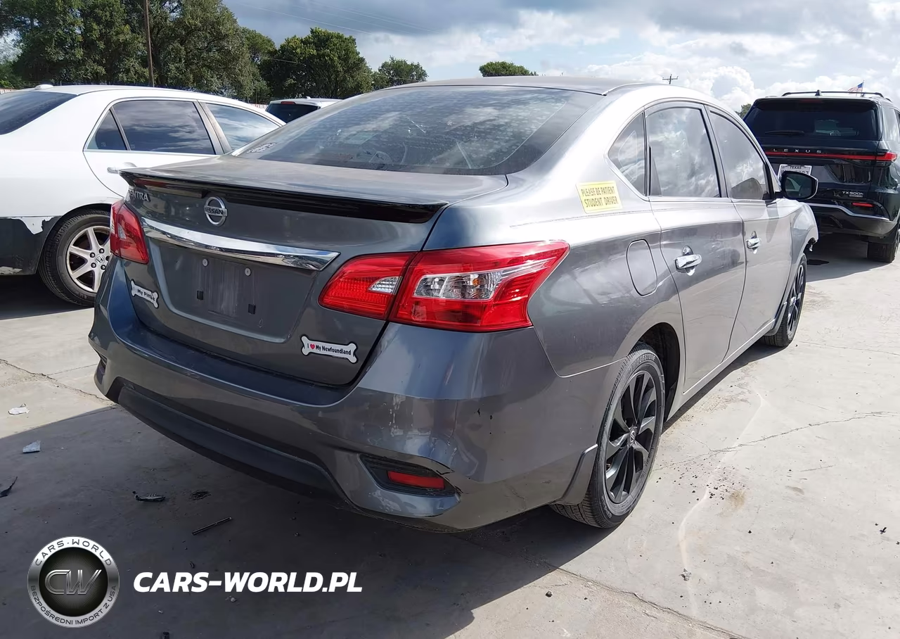 2018 Nissan Sentra S VIN:3N1AB7AP3JY234985 - 4