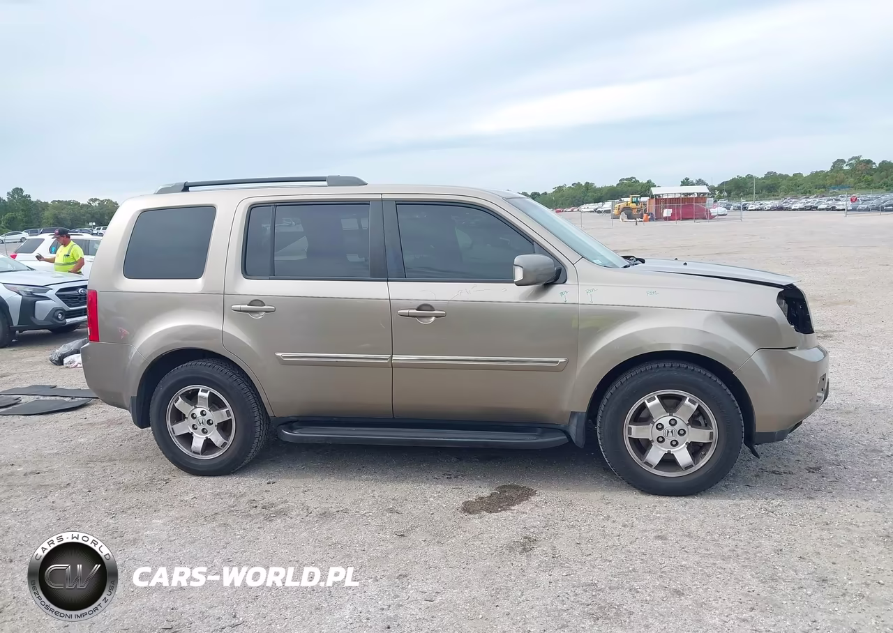 2011 Honda Pilot Touring VIN:5FNYF3H95BB030363 - 13