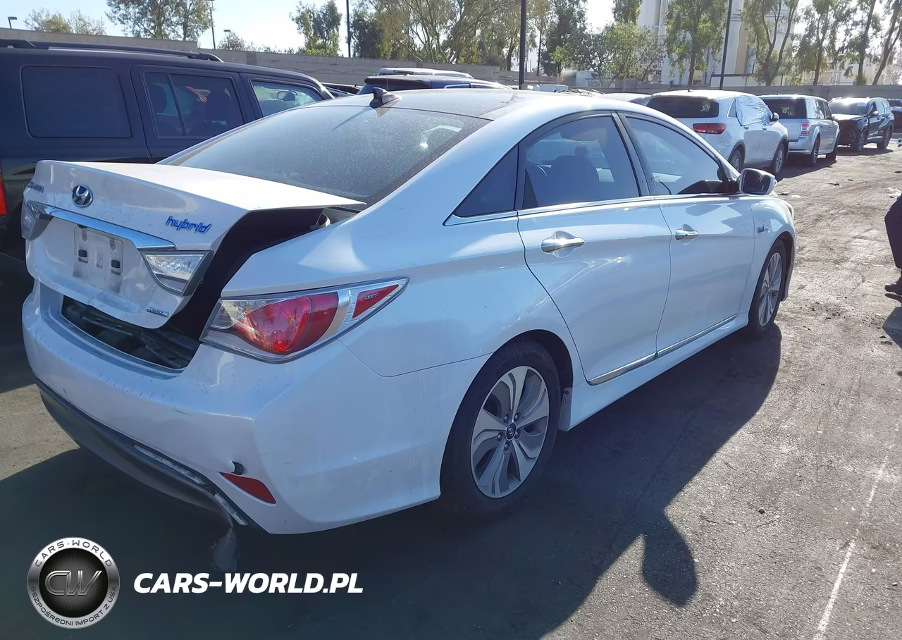 2015 Hyundai Sonata Hybrid Limited VIN:KMHEC4A43FA126194 - 4