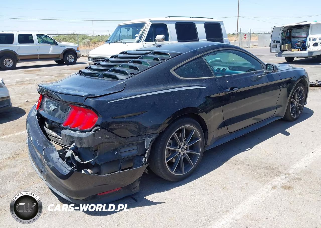 2018 Ford Mustang Ecoboost VIN:1FA6P8TH8J5159543 - 4