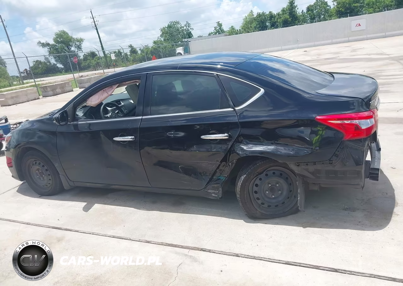 2018 Nissan Sentra S VIN:3N1AB7AP8JY333589 - 14