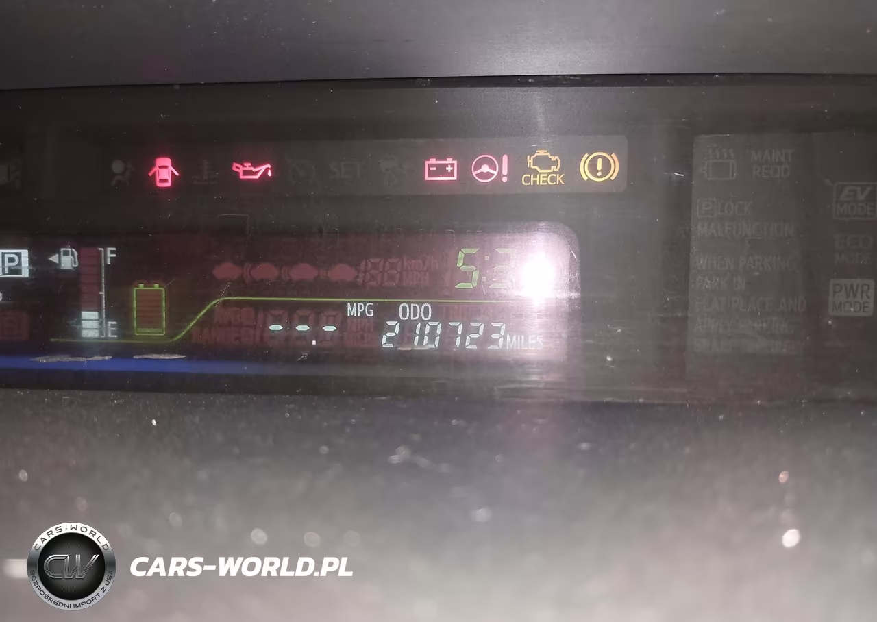 2013 Toyota Prius V Three VIN:JTDZN3EU8D3190303 - 14