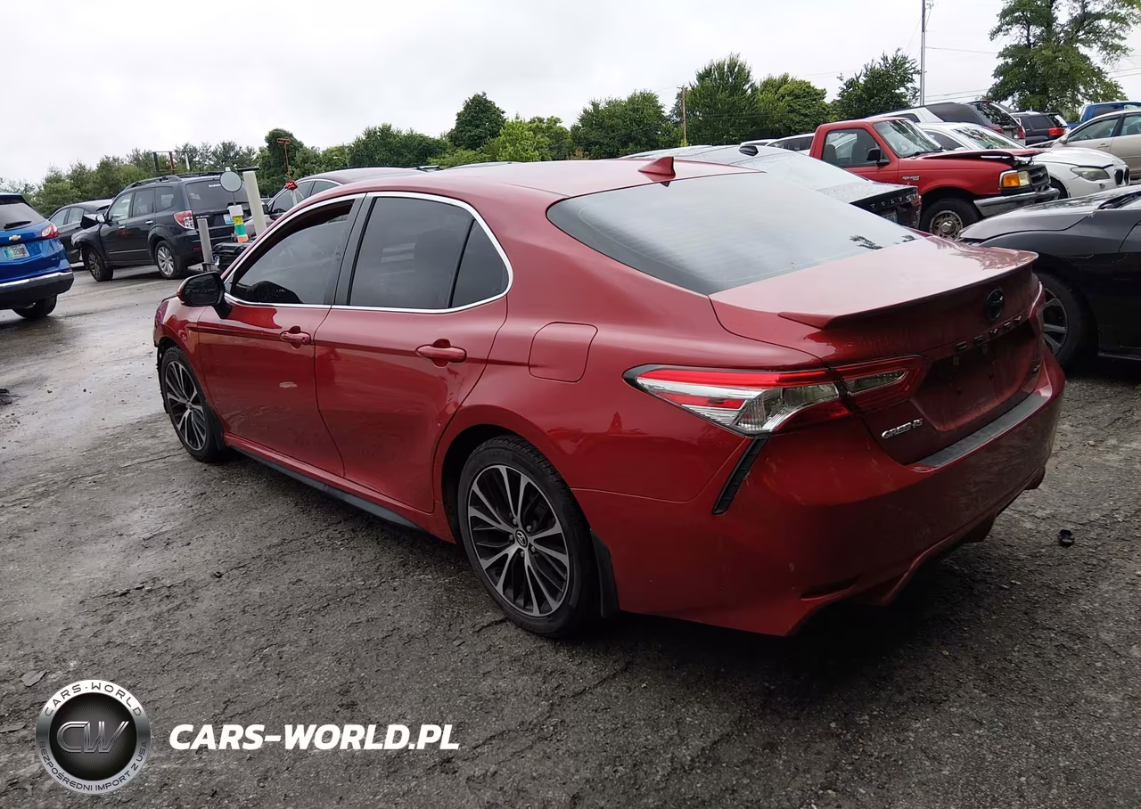 2020 Toyota Camry Se VIN:4T1G11AK5LU307710 - 3