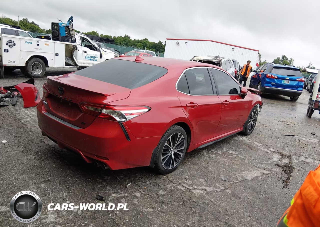 2020 Toyota Camry Se VIN:4T1G11AK5LU307710 - 4