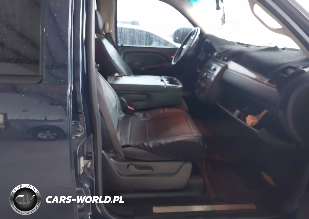 2009 Chevrolet Tahoe Ls VIN:1GNFC13C89R156347 - 5