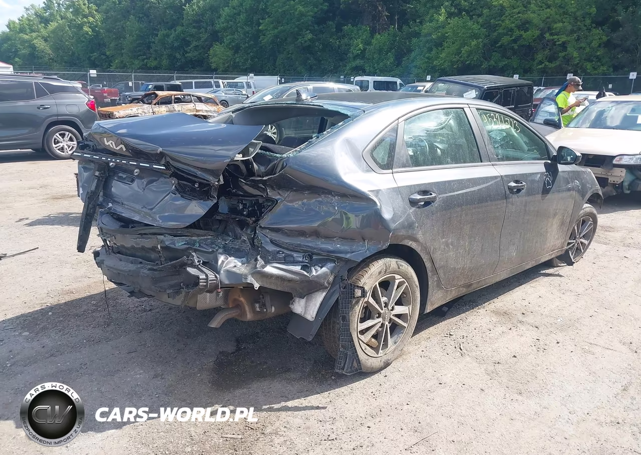 2023 Kia Forte Lxs VIN:3KPF24AD9PE505307 - 4