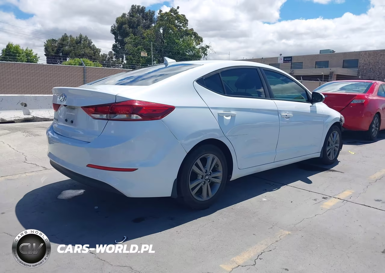 2017 Hyundai Elantra Value Edition VIN:5NPD84LF8HH203444 - 4