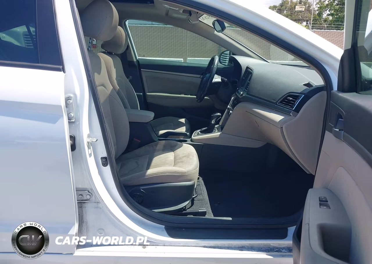 2017 Hyundai Elantra Value Edition VIN:5NPD84LF8HH203444 - 5