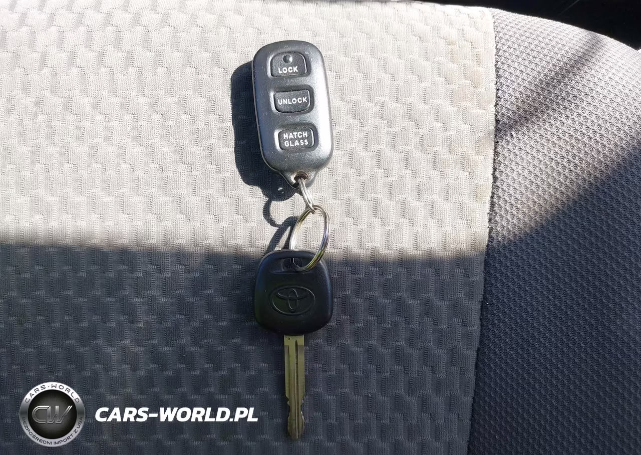 2005 Toyota Matrix VIN:2T1KR32E85C445317 - 11