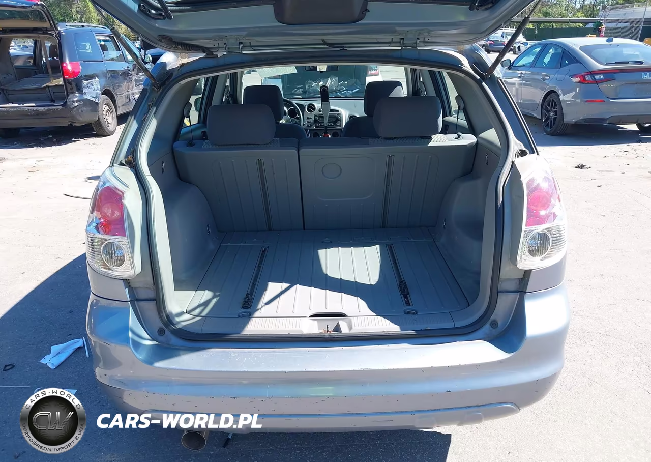 2005 Toyota Matrix VIN:2T1KR32E85C445317 - 17