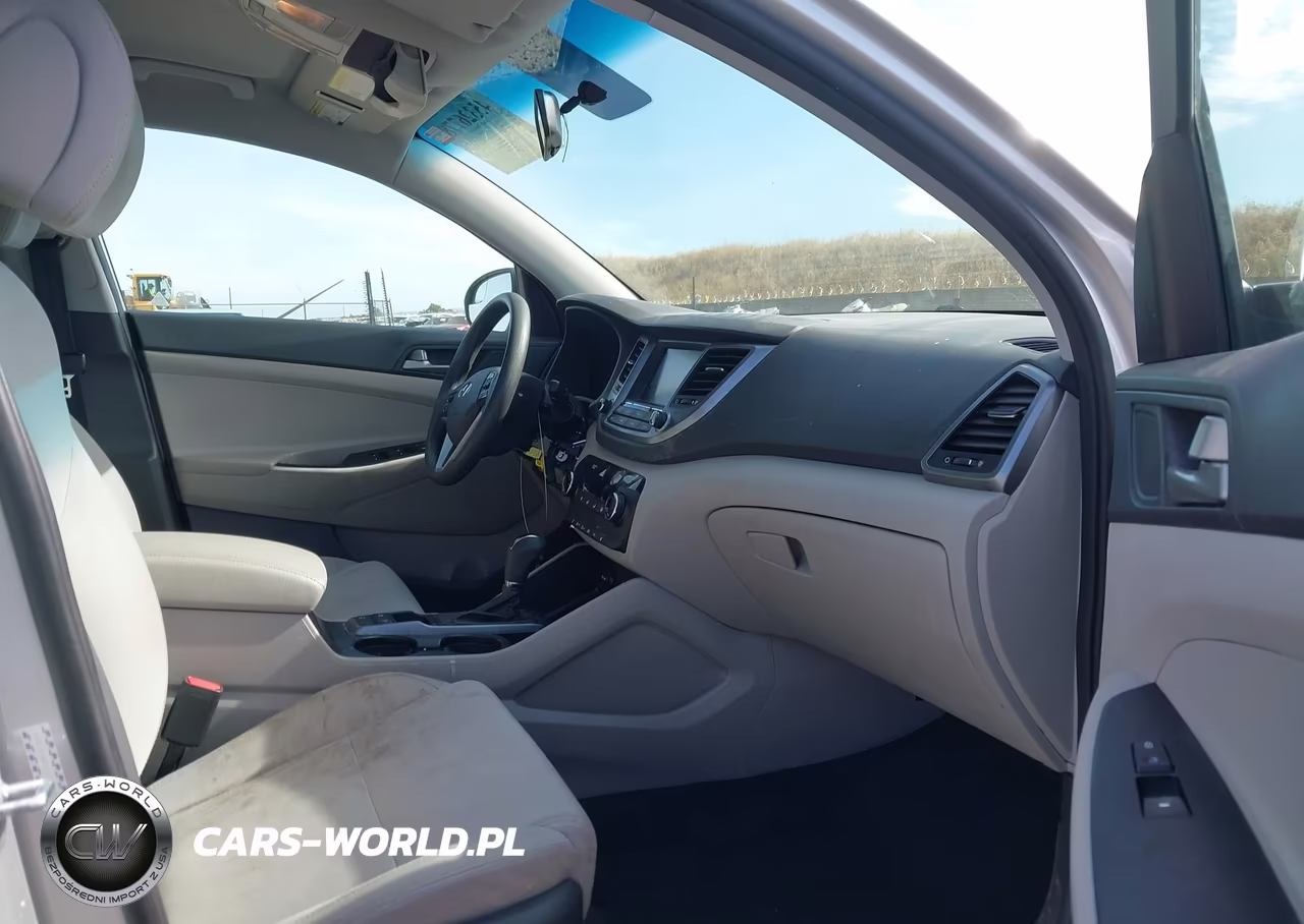 2018 Hyundai Tucson Sel VIN:KM8J3CA43JU760475 - 5