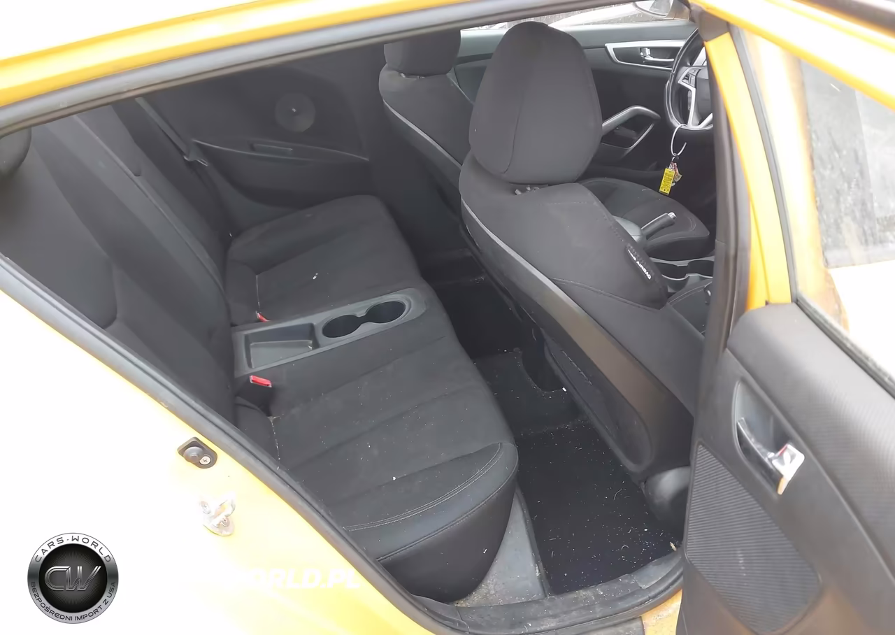 2012 Hyundai Veloster Base W-Black VIN:KMHTC6AD3CU020793 - 8