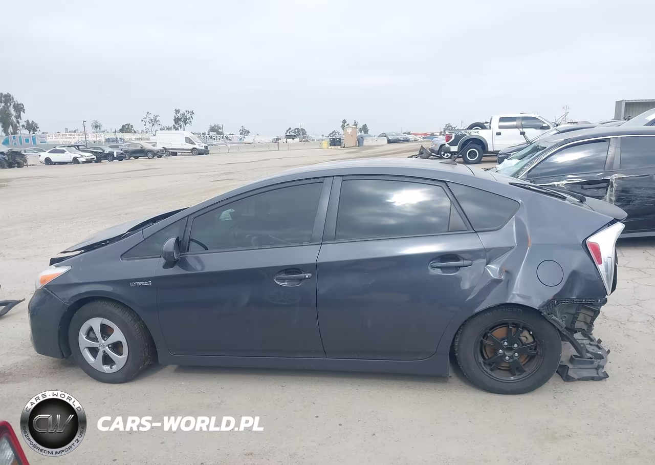 2013 Toyota Prius Three VIN:JTDKN3DU7D5687785 - 15