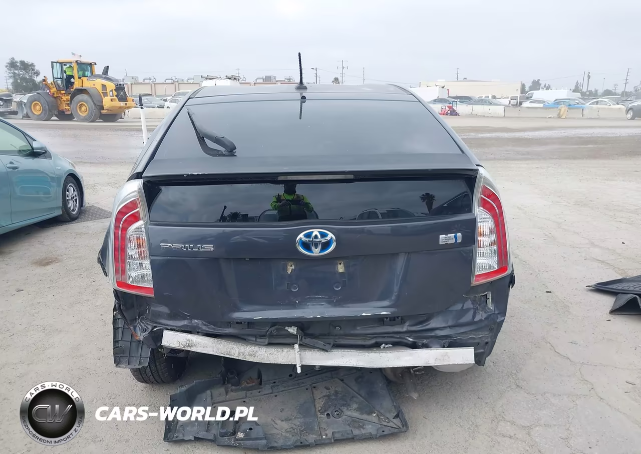 2013 Toyota Prius Three VIN:JTDKN3DU7D5687785 - 6
