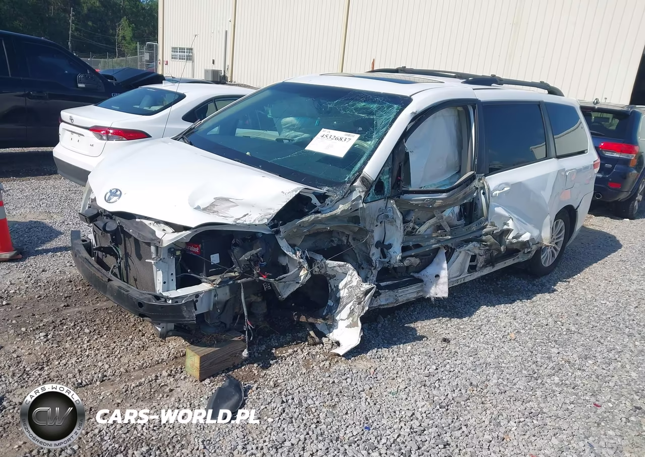 2014 Toyota Sienna Xle V6 8 Passenger VIN:5TDYK3DC4ES454419 - 2