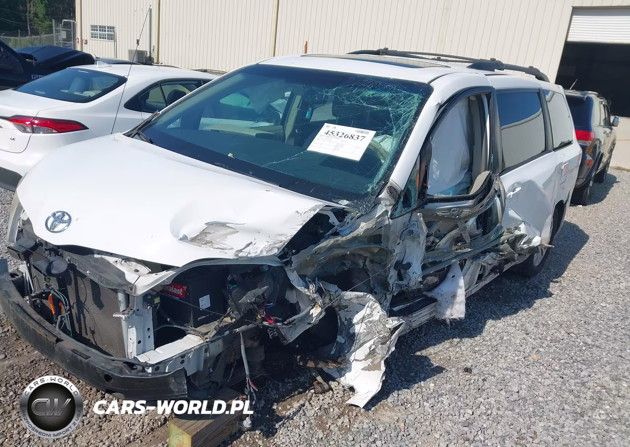2014 Toyota Sienna Xle V6 8 Passenger VIN:5TDYK3DC4ES454419 - 6