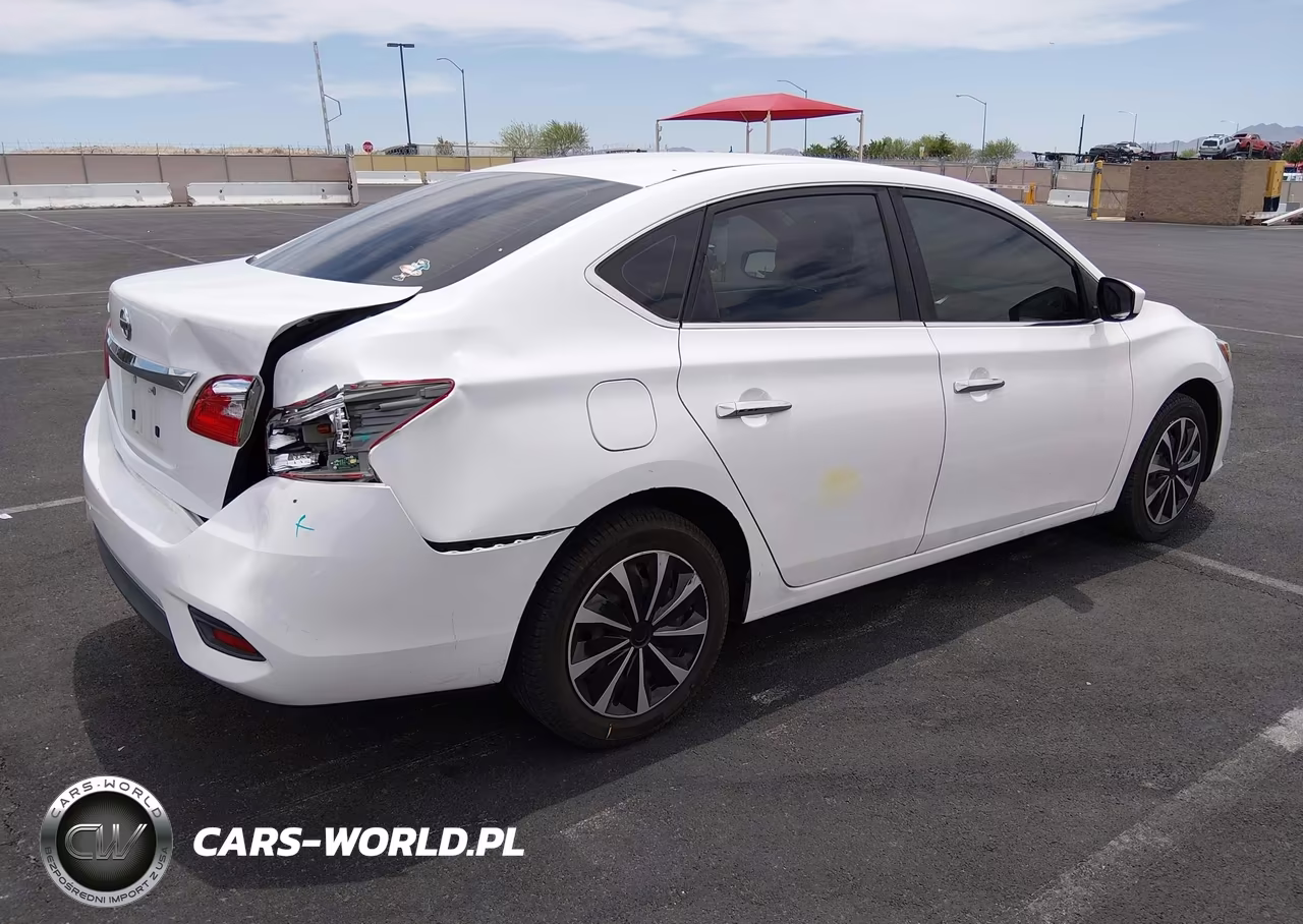 2018 Nissan Sentra S VIN:3N1AB7AP4JY294113 - 4